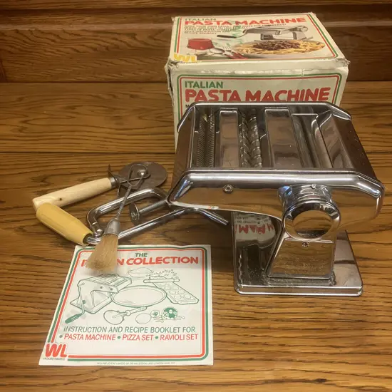 Ampia Pasta Machine TIPO LUSSO MOD. 150 Made In Italy With Manual & Original Box