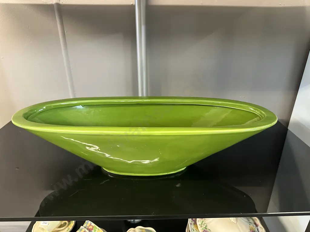 Decorative Large Green Oval Bowl H14,L55cm. Image 1++