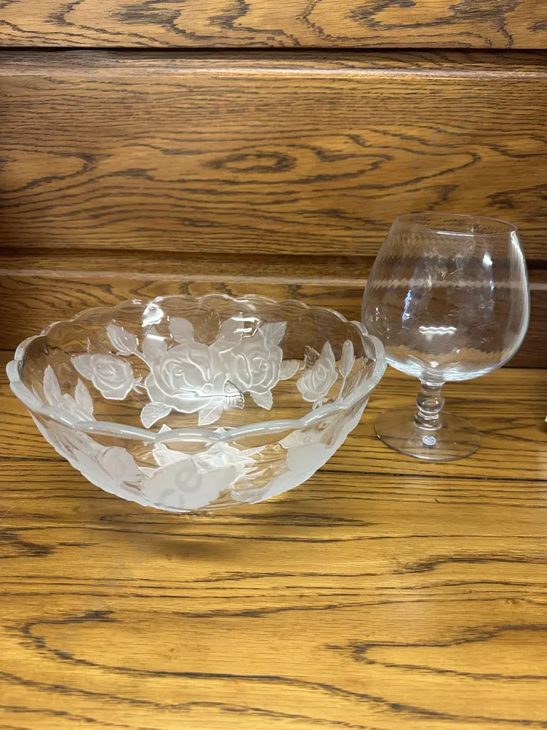 Mikasa Studio Nova Winter Rose Bowl & Swedish Footed Glass Image 1++