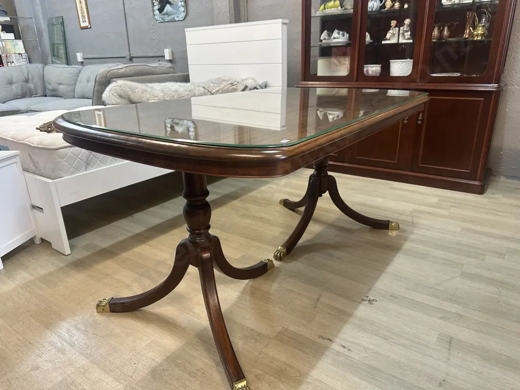 Stunning Oval Mahogany Dining Table, Double Pedestal With Brass Claw Feet, Glass Cover. H77 W150 D94cm Image 1++