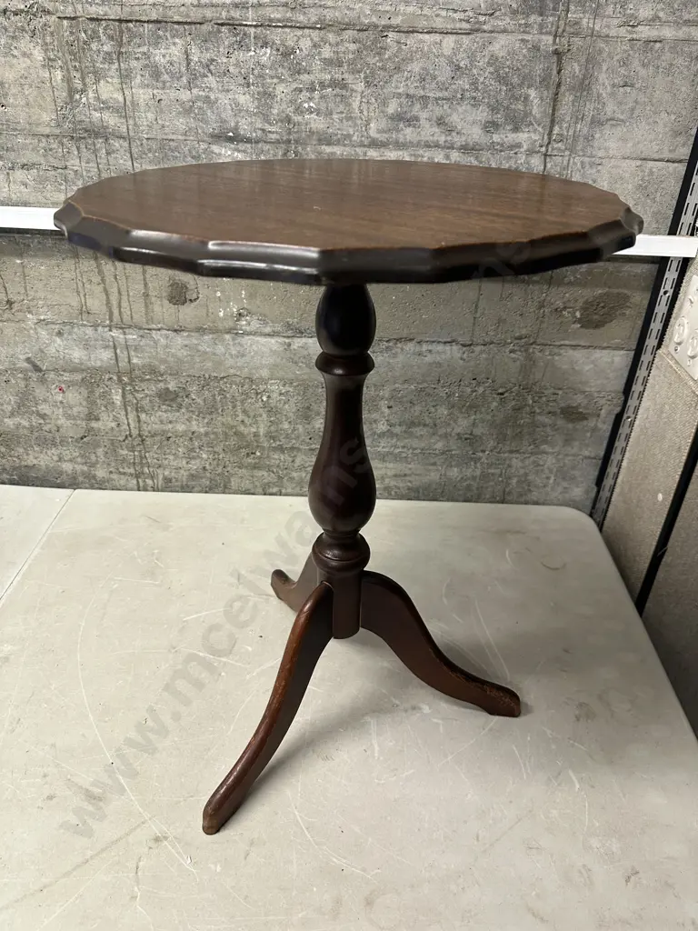Mahogany Tri Legged Wine Table Scalloped Edge H59cm. Image 1++