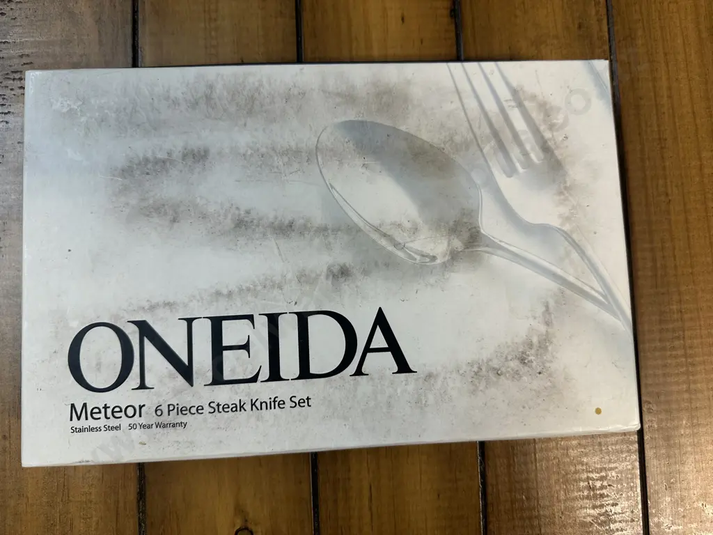 Oneida Meteor Six Piece Steak Knife Set Image 1++