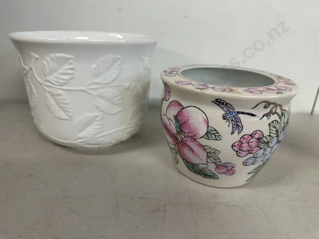 Vintage White Leaf Embellished Jardiniere  Planter Pot & Floral Chinese Pot Image 1++