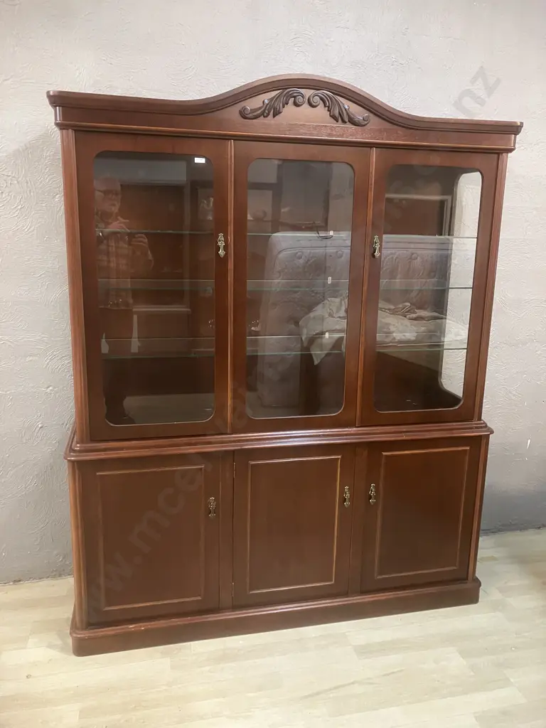 Mahogany 5 Door Display Cabinet with 3 Adjustable Glass Shelves . H189 W154 D42cm. 2 Piece Image 1++