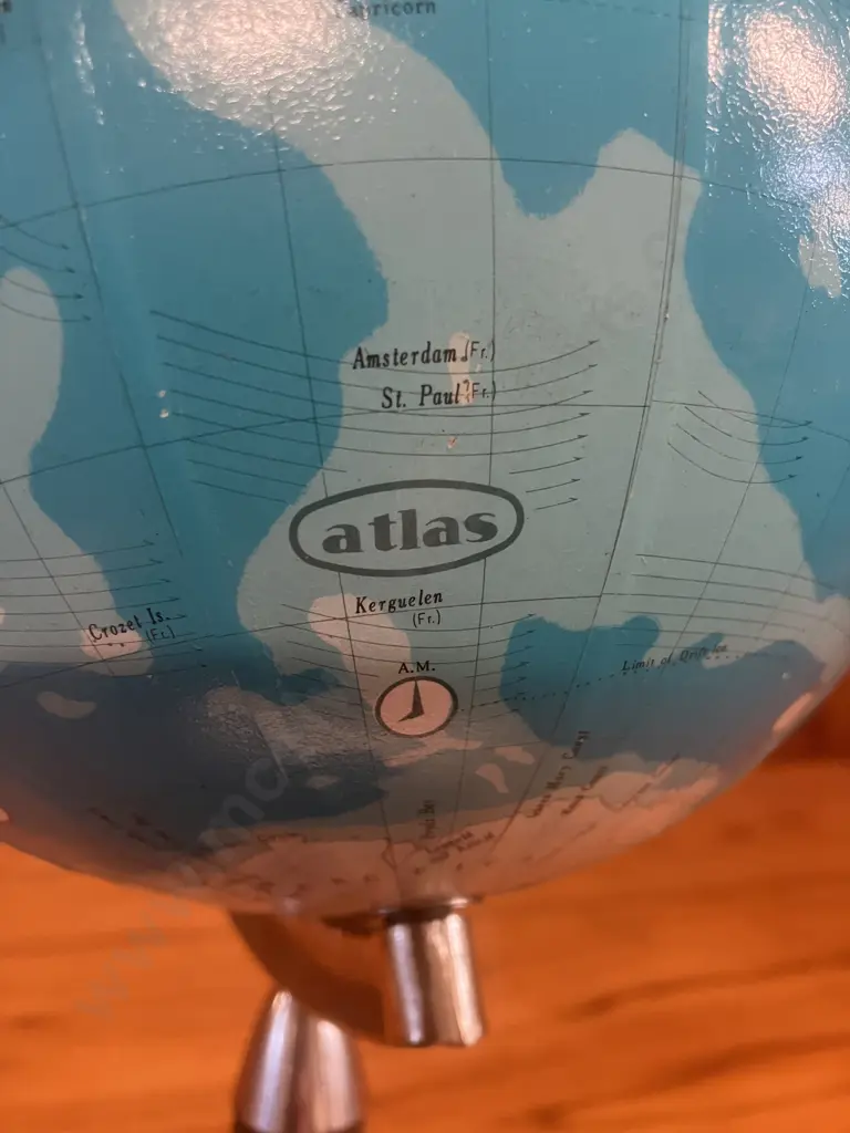 Vintage 1960's Atlas World Globe Made In Japan. Rotating, Wooden Base. H34cm Image 1++