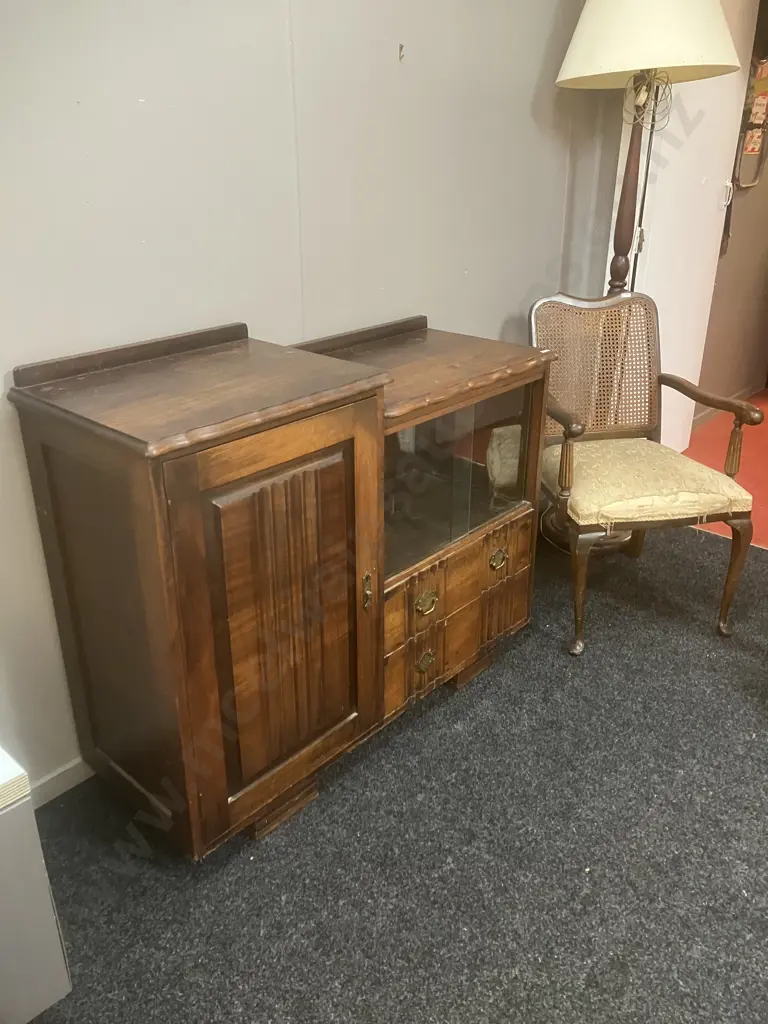 Art Deco Oak Sideboard/Display Cabinet With Sliding Glass Doors And Ridged Detailing. H97 W120 D45cm Image 1++