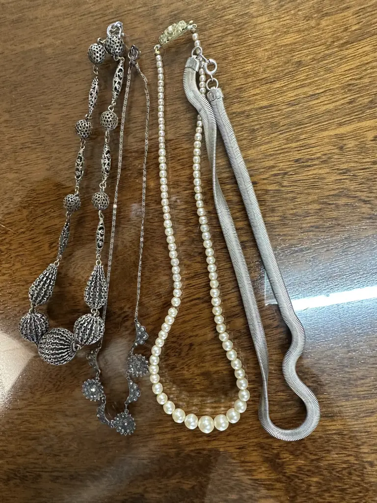 Vintage Necklaces x 3 Including 925 Image 1++