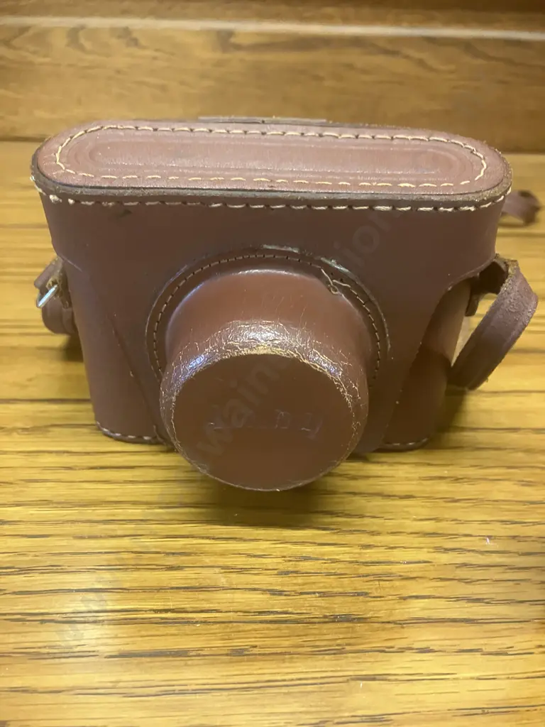 Vintage 1960s Japan Hoei (Hōei Sangyō Y.K.) Anny 44 Camera. 4X4cm, 127 Roll Film, Industrial Hoei 5cm f/8 Lens and Case Image 1++