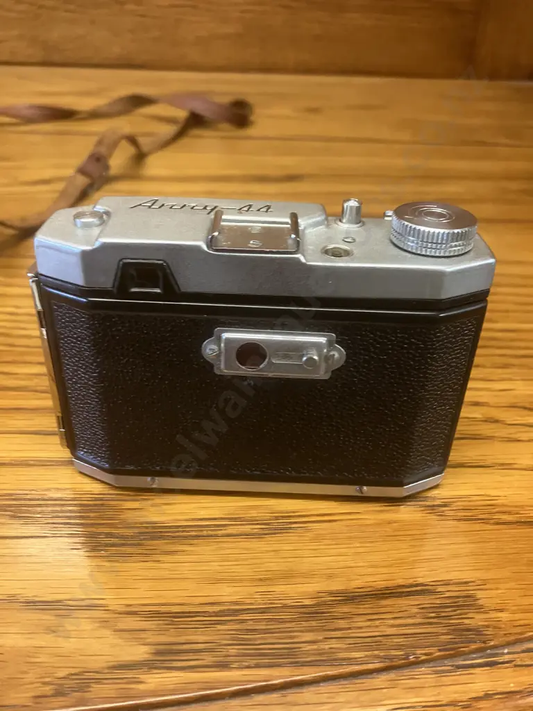 Vintage 1960s Japan Hoei (Hōei Sangyō Y.K.) Anny 44 Camera. 4X4cm, 127 Roll Film, Industrial Hoei 5cm f/8 Lens and Case Image 1++
