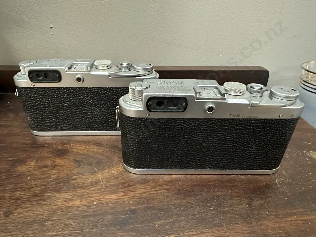 Leotax Model T 2L / Elite (Japanese Leica Copy) #309060 # 307685 Leotax Camera Co. Ltd. 1959 Japan (AF) Image 1++