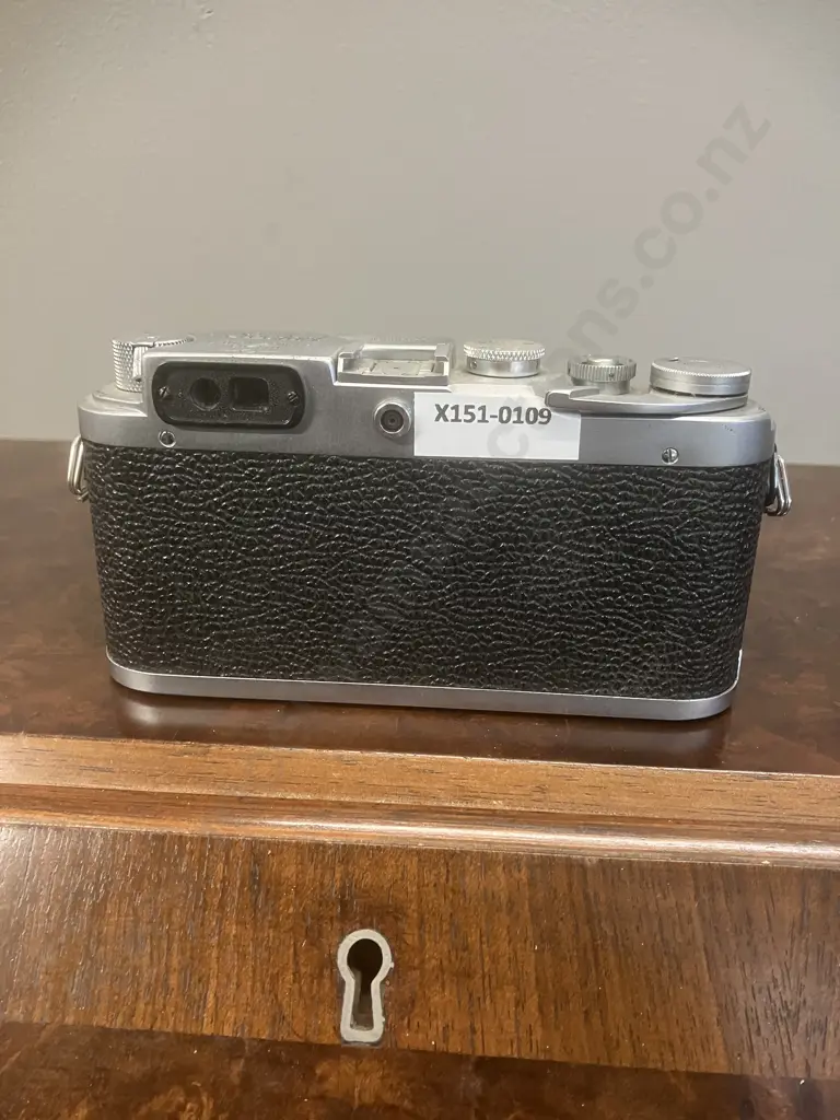 Leotax Model TV2/Merit (Japanese Leica Copy) #305677 With & Tokyo Kogaku Topcor-S 1:2 f=5cm Lens #552783 Image 1++