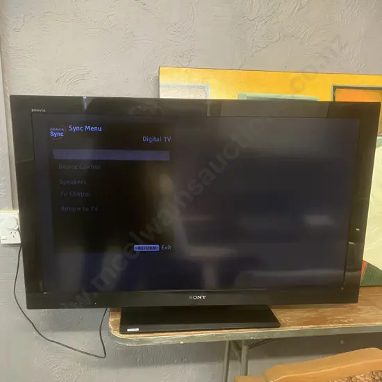 Sony BRAVIA KDL-40CX520 40" Full HD LCD TV With Remote Control