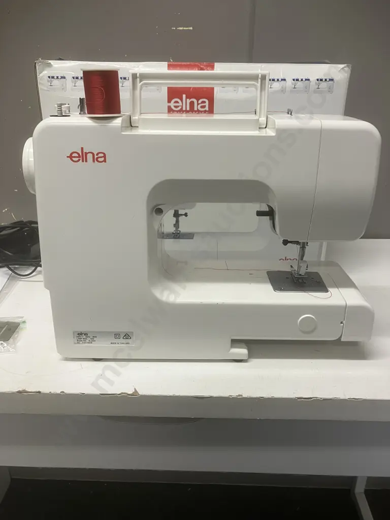 Elna EL2000 Sewing Machine With Manual Image 1++
