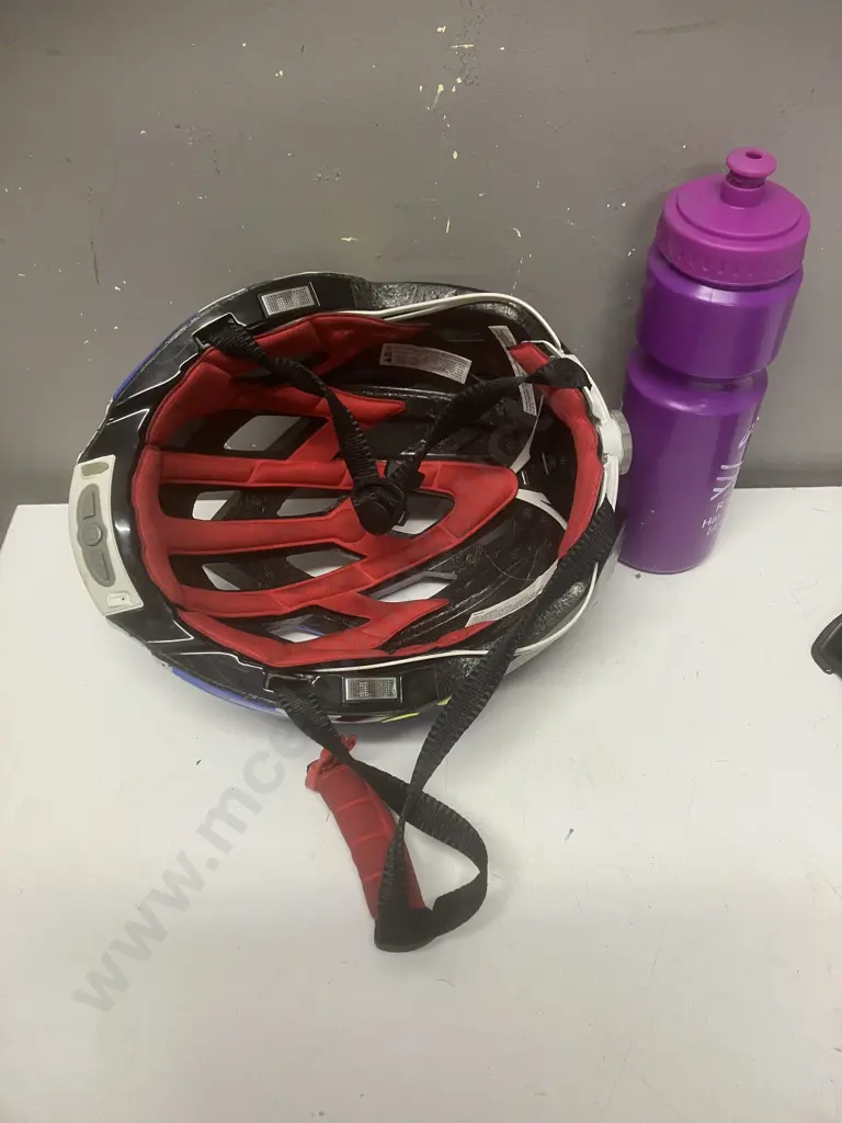 Bontrager Charger Floor Pump, Livall Bling (54-62cm) Helmet, Water Bottle Image 1++