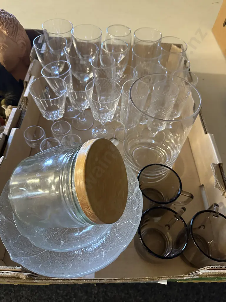 Box Lot Glassware Etc Image 1++