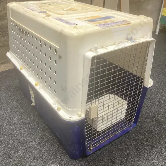 Pet /  Airline Travel Crate. H76 W94 D62cm