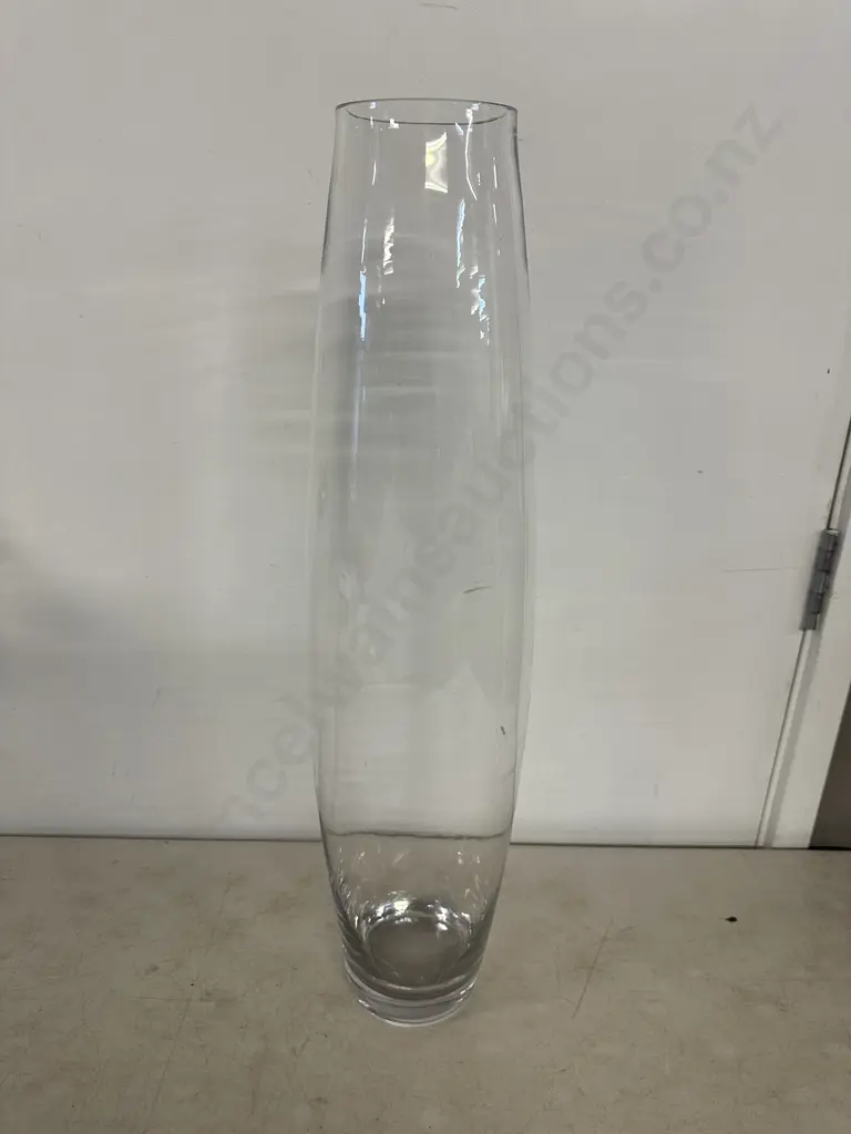 Tall Clear Vase H60cm. Image 1++