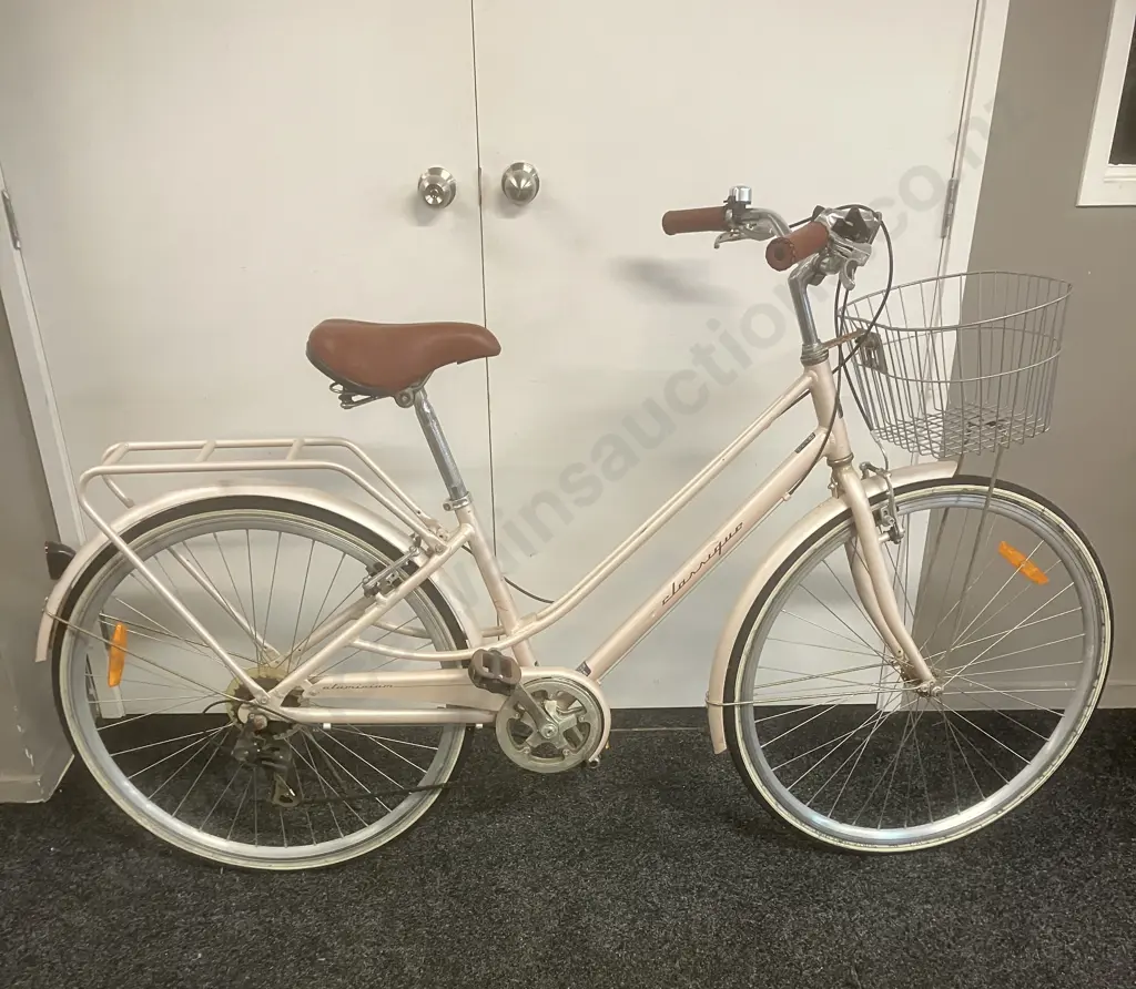 Classique Ladies Cruiser Bike Image 1++
