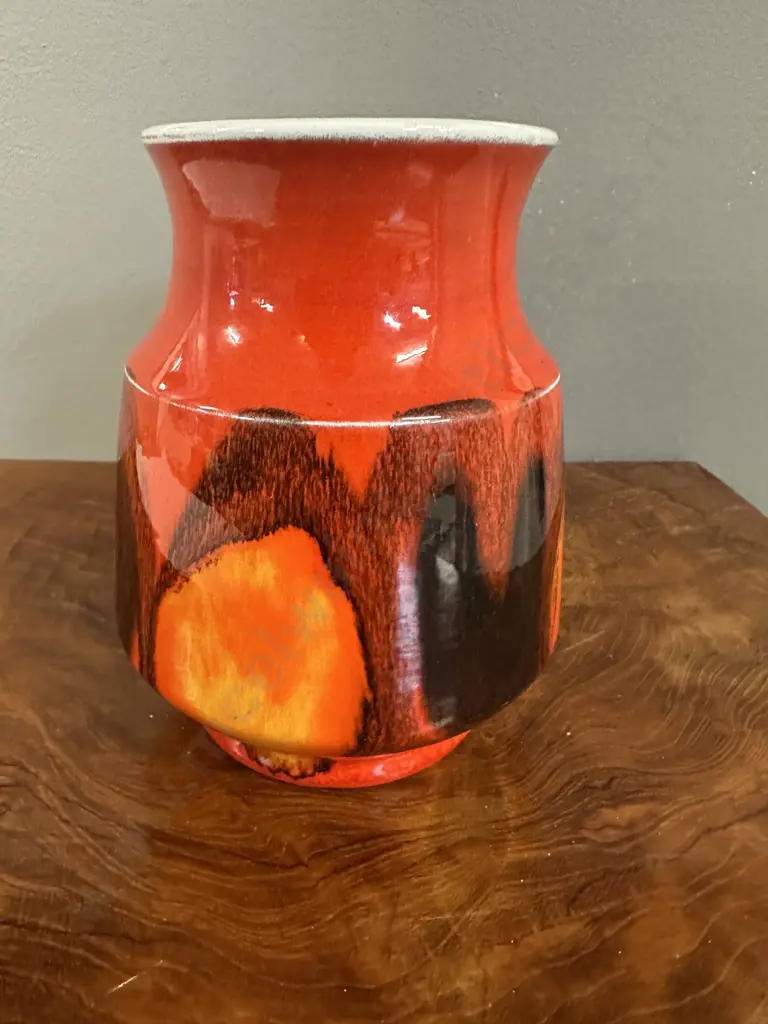 Poole Pottery Delphis Vase Signed Jeanette Spode Red Orange & Yellow Tones H13.5cm. Image 1++