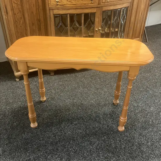 Rimu Console Table. H61 W94 D41.5cm