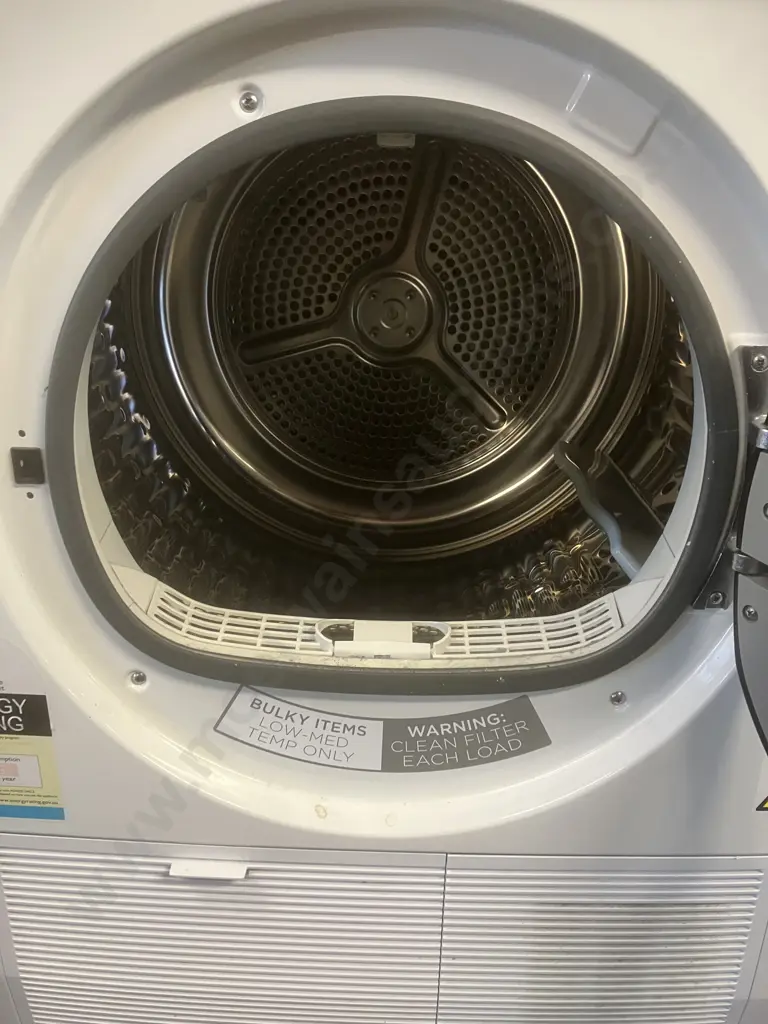 Fisher & Paykel 8kg Series 5 Condenser Dryer, Auto-Sensing, Rack Dry. Model DE8060P3) Image 1++