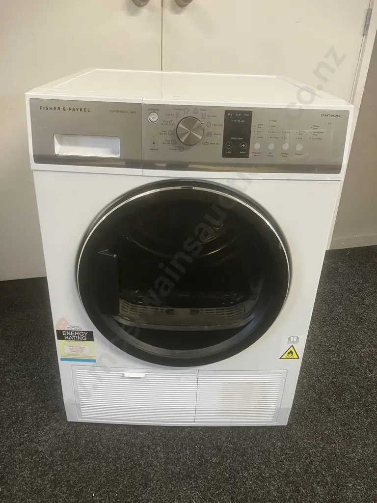 Fisher & Paykel 8kg Series 5 Condenser Dryer, Auto-Sensing, Rack Dry. Model DE8060P3) Image 1++