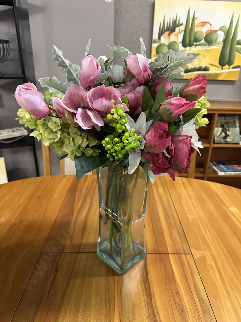 Large Glass Vase With Artificial Flowers  Image 1++