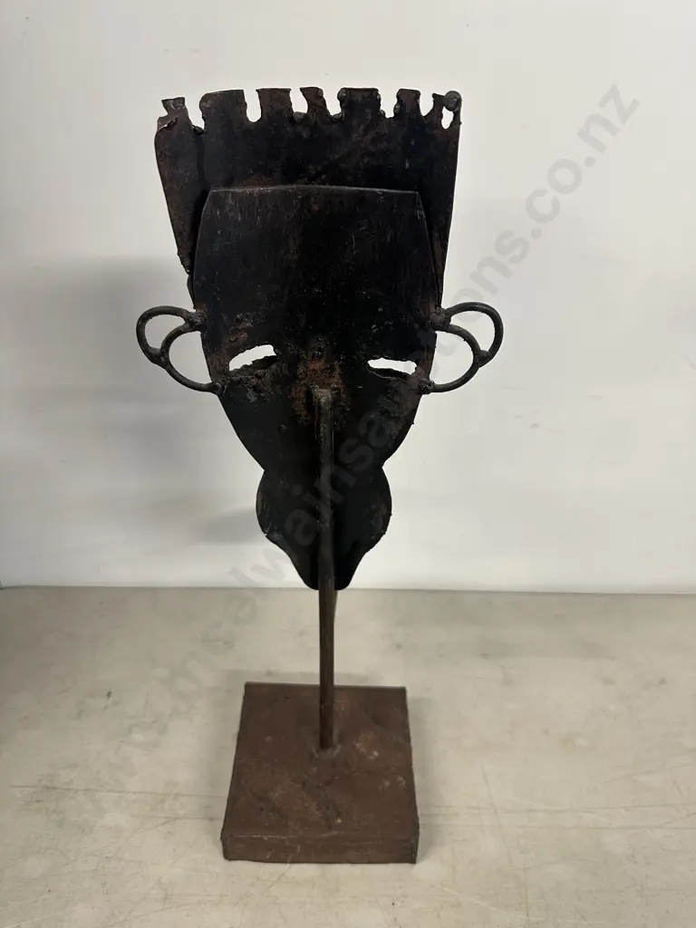 Metal Ethnic Figurine Candle Holder H45cm. Image 1++