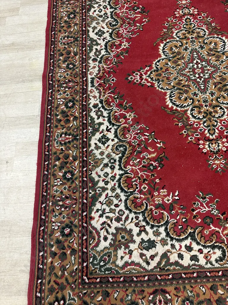 Vintage Floor Rug Red/Green/Cream 220x160cm. Image 1++