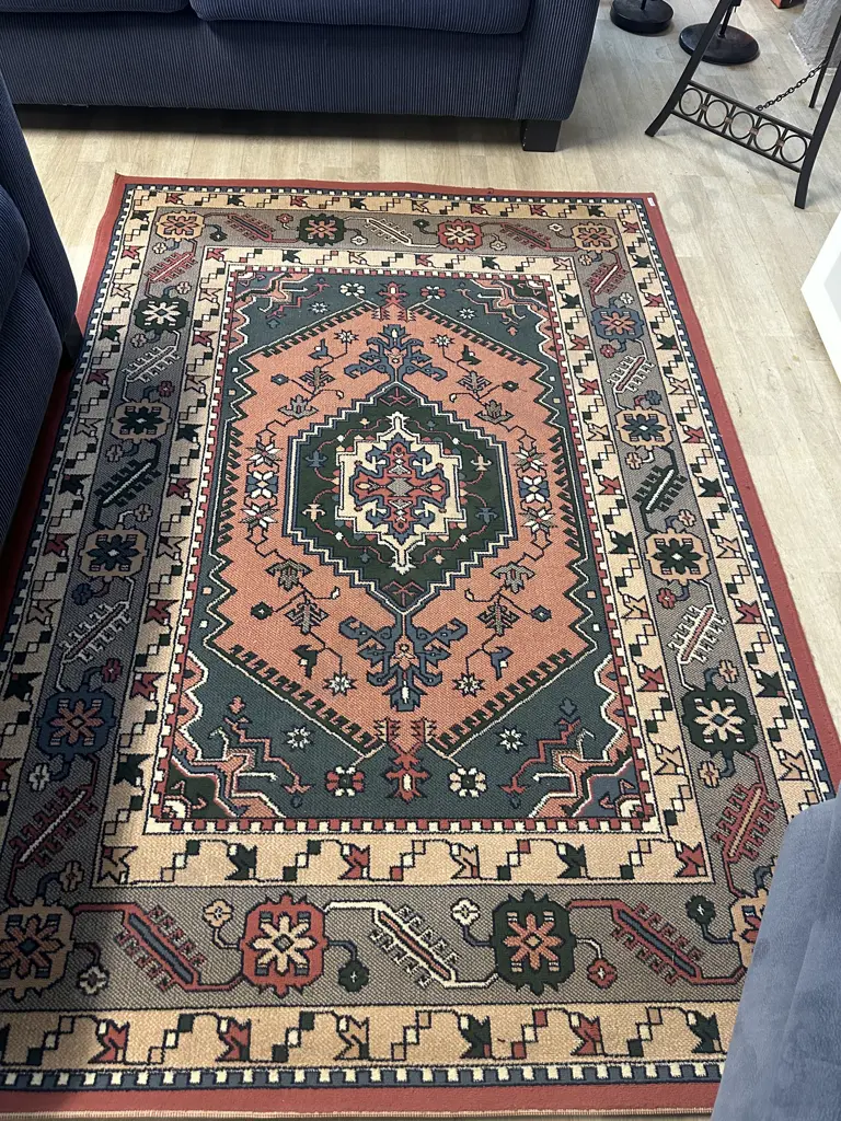 Vintage Floor Rug Pink/Green/Blue Tones 194x137cm. Image 1++