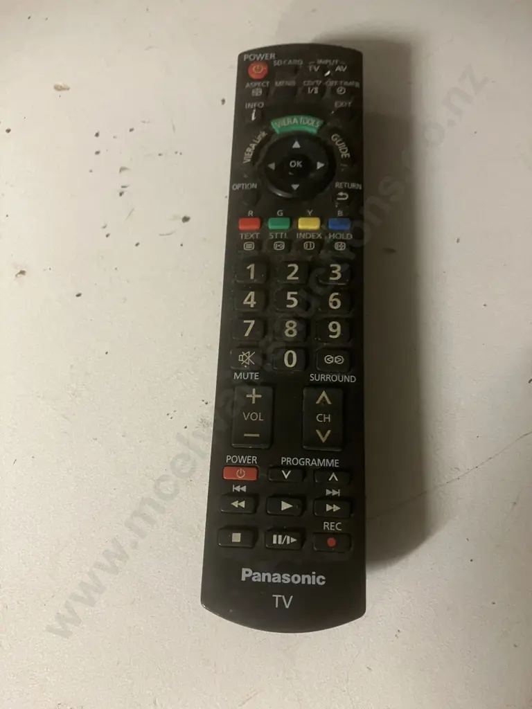 Panasonic Viera 32" LCD TV With Remote Control TH-L32U20Z Image 1++