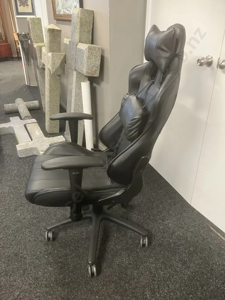 ThunderX3 Gaming Chair Image 1++