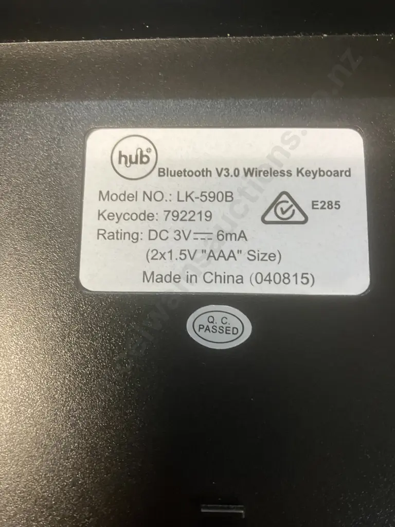 Logitech C270 HD Webcam, Hub Model LK-590B Bluetooth V3.0 Wireless Keyboard, Playmax Mouse Pad Image 1++
