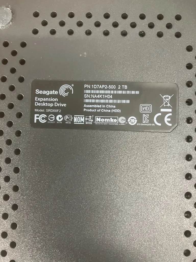 Seagate Expansion Desktop Drive 2TB Model SRD00F2 - Black Image 1++