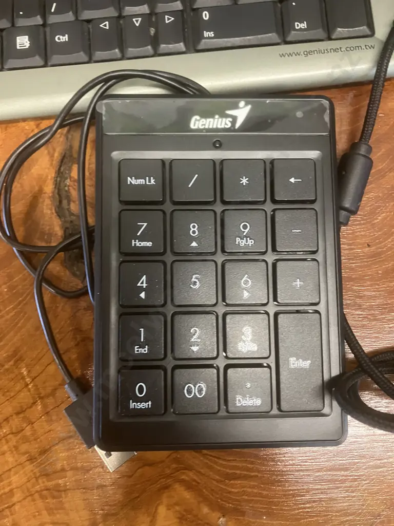 HyperX Gaming Headphones, Genius KU-0368 Keyboard & Genius Wired Numpad 110 Image 1++