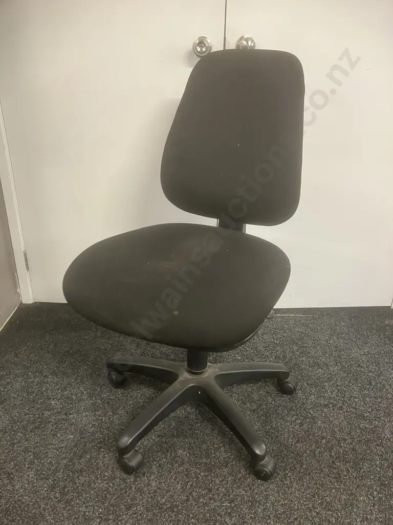 EOS (Eden Office Seating) Black 3 Lever Gaslift Desk Chair Image 1++