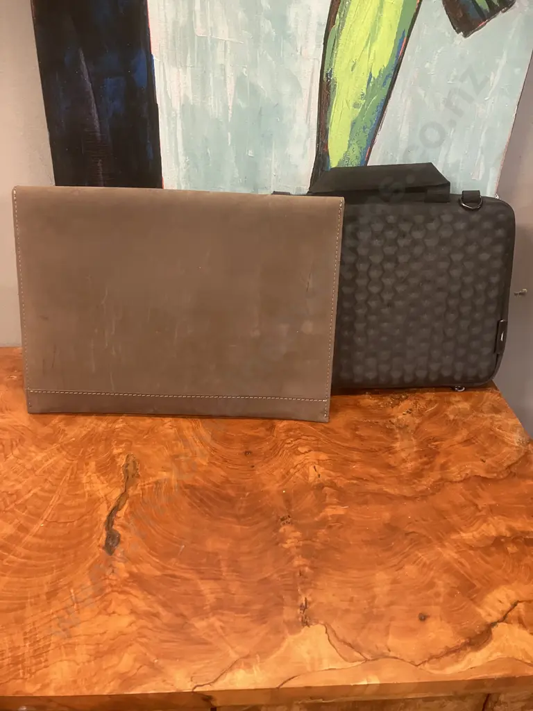 COAST Portfolio - Italian Leather, New Zealand Made With a NZSTEM Hard Shell Laptop Sleeve Image 1++