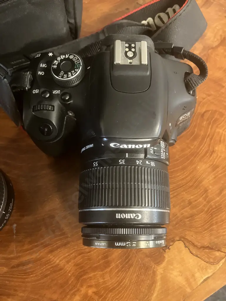 Canon EOS 600D DSLR Camera 18MP, Canon 18-55/3.5-5.6 IS + 55-250/4.0-5.6 IS, Charger & Case, Fujifilm Tabletop Tripod Image 1++