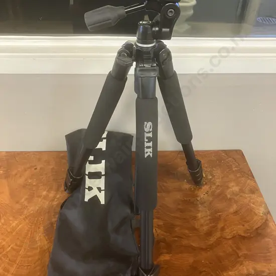 SLIK Sprint Pro II Black Tripod with SH-704E 3-Way Head With Carry Bag. 47cm. Max Height 162.2cm