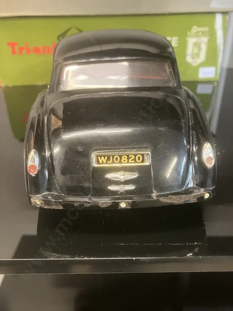 Tri-ang 'Rolls Royce Silver Cloud' 1/20 Scale Minic Electric Model M.013, c1950s. Original Box (As Found) Image 1++