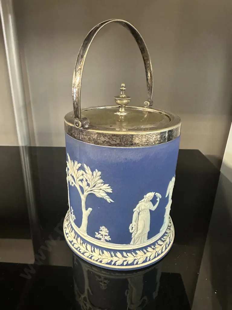 Vintage Wedgwood Jasperware Blue Biscuit Barrel Jar With Silver Plated Mounts Image 1++