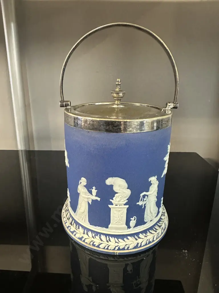 Vintage Wedgwood Jasperware Blue Biscuit Barrel Jar With Silver Plated Mounts Image 1++