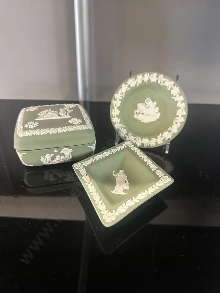 Vintage Sage Green Jasperware Lidded Trinket Box & Pin Dishes Image 1++