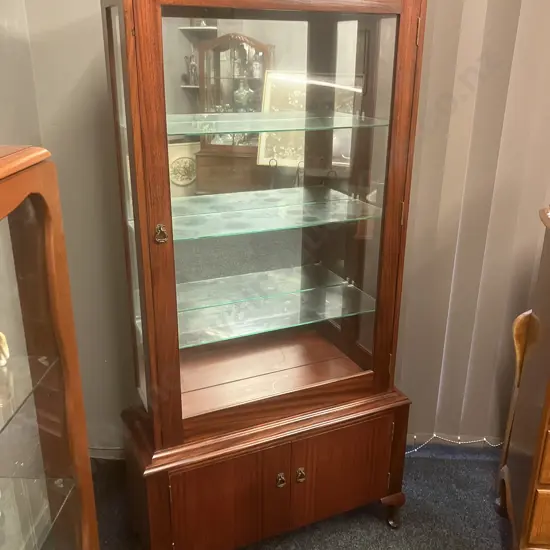 Queen Anne Style Glass Door Display Cabinet, Mirror Back, 3 Glass Shelves, 2 Doors In Base, Cab Legs. H179 W76 D31cm