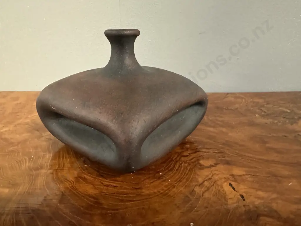 Vintage Brown Square Pottery Vase H10cm. Image 1++