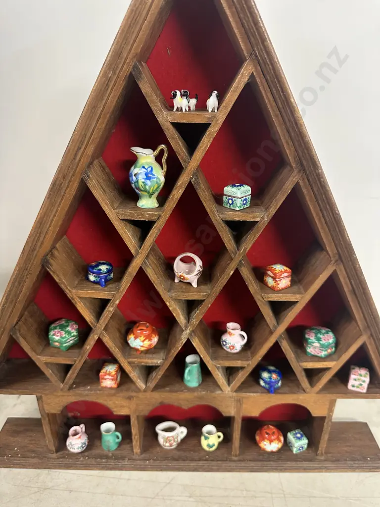 Vintage House Shaped Display Shelf With Red Velvet Backing & Miniature Trinkets H44 W43 D6cm. Image 1++