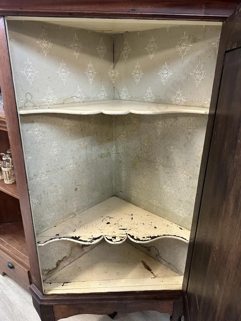 Antique Free Standing Oak Corner Cabinet Single Panel Door, Turned Legs With Key & BADA Label H170 W80 D53cm. Image 1++