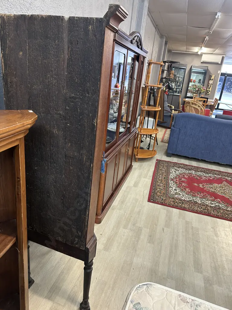 Antique Free Standing Oak Corner Cabinet Single Panel Door, Turned Legs With Key & BADA Label H170 W80 D53cm. Image 1++