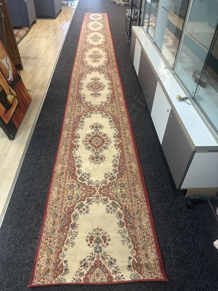 Extra Long Vintage Floor Runner Cream/Pale Blue Tones 800x75cm. Image 1++