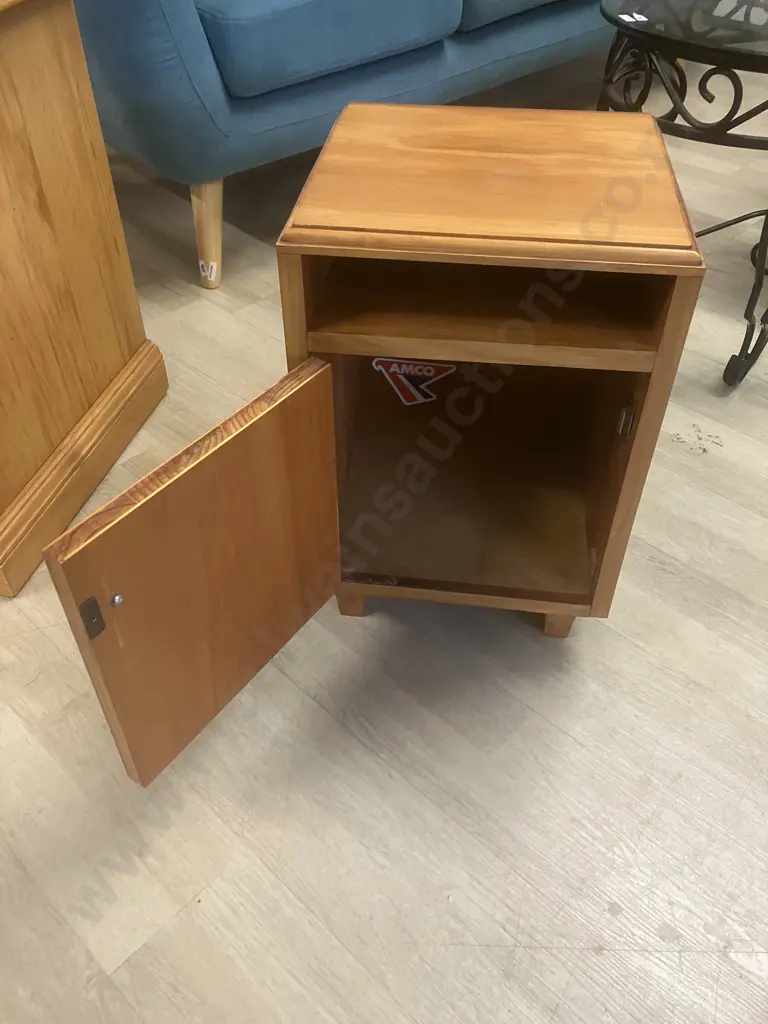 Small Rimu Single Door Bedside Cabinet. H46 D30.5cm Image 1++